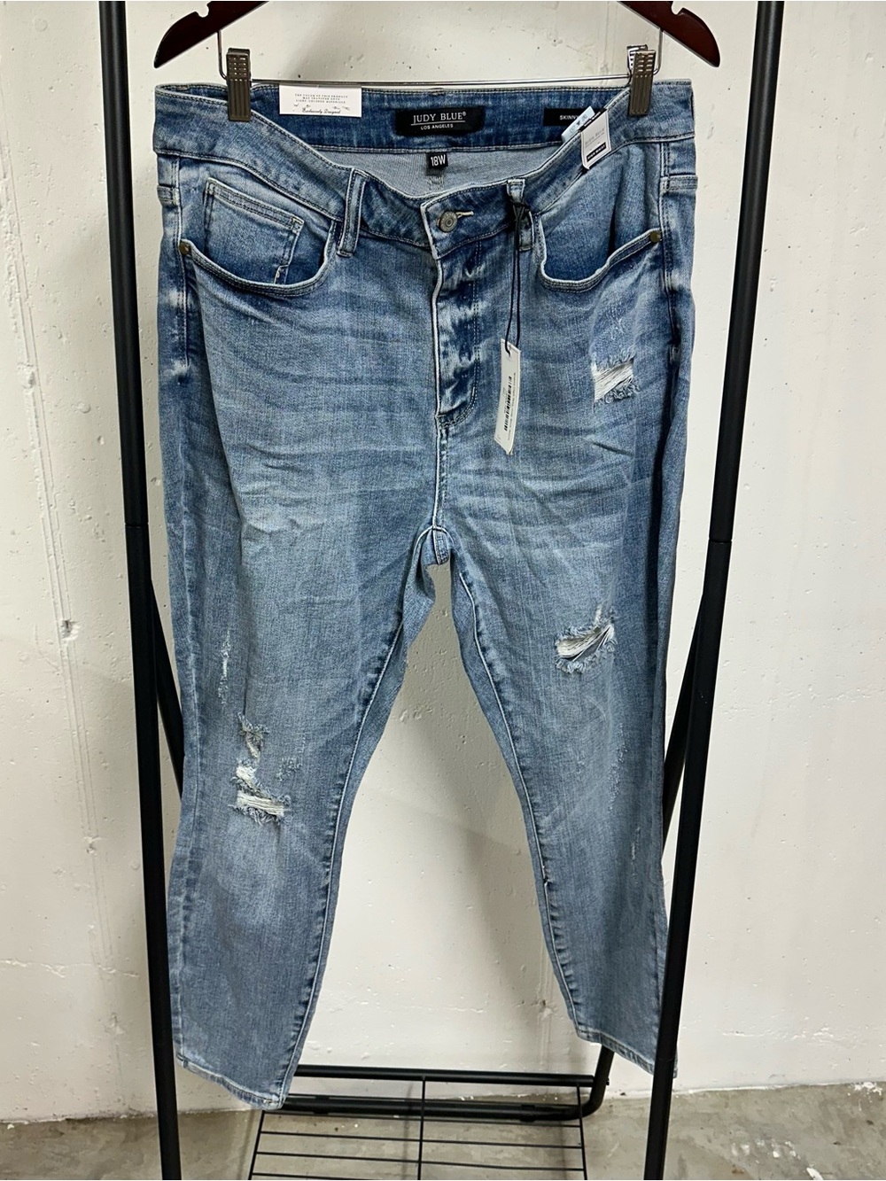 Judy Blue Light Wash Slim Straight Distressed Jeans
